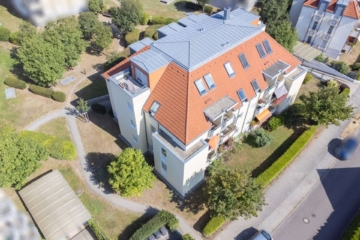 4,3 % RENDITE // PERFEKTER DEAL IN LEIPZIG-WIEDERITZSCH // Vermietete ETW mit Balkon & TG-Stellplatz, 04158 Leipzig, Dachgeschosswohnung