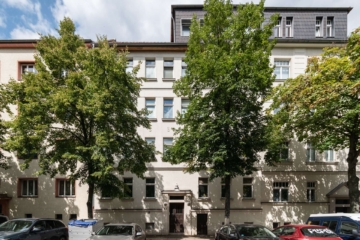 INVESTIEREN IN GOHLIS // Vermietete 2-Raum-Wohnung mit Tageslichtbad und Balkon in Parknähe, 04157 Leipzig, Wohnung