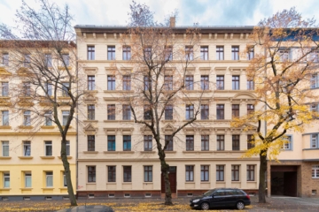 LUKRATIVE INVESTITION IN PARKNÄHE // Vermietete 2-Raum-Wohnung mit Balkon & Wannenbad, 04347 Leipzig, Etagenwohnung